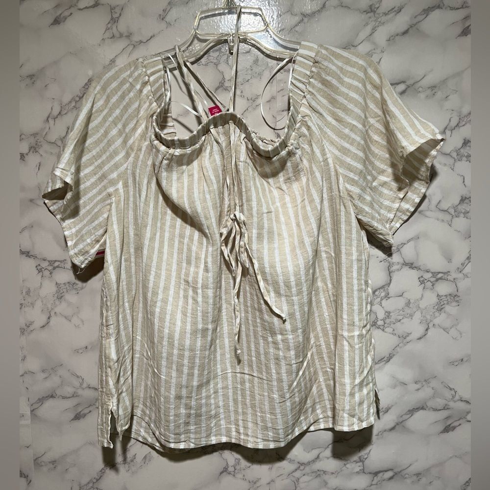 VINCE CAMUTO Off-the-Shoulder Blouse - Picture 9 of 9